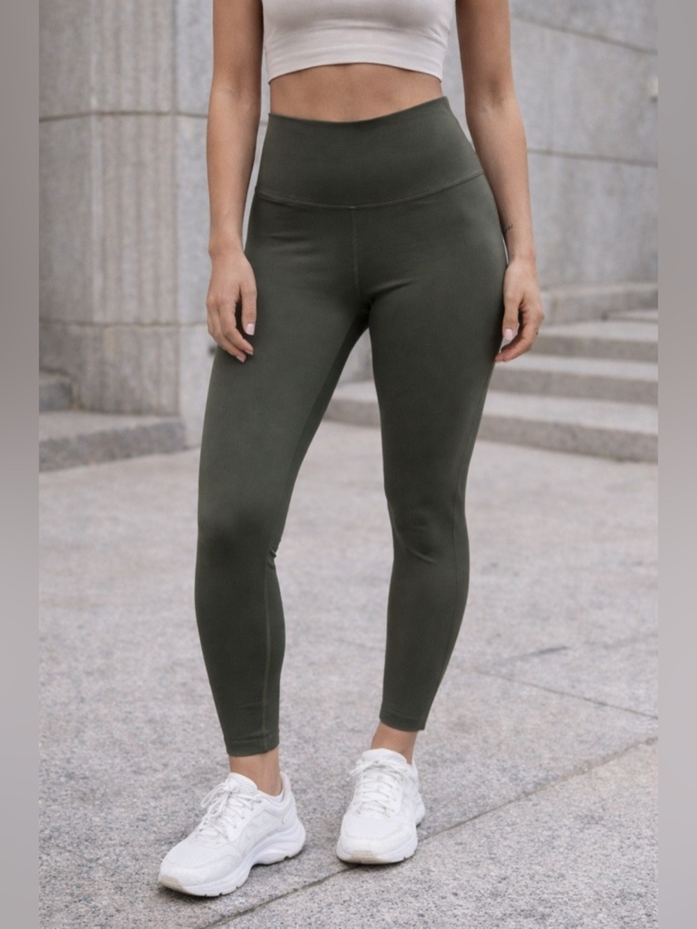 Nike Dri-FIT Olive Green Leggings High Rise Athletic Yoga Pants Women’s Small